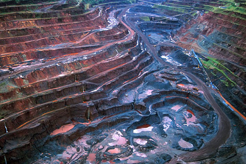 معدن آهن کاراجاس – برزیل