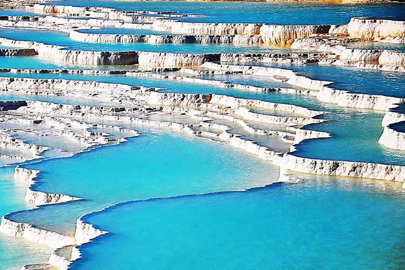 چشمه های آب گرم پاموکل، ترکیه
