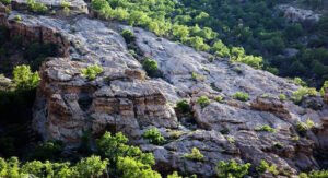 تنگ ارغوان واقع در استان ایلام - زرمش
